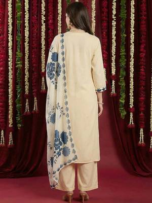 Women Floral Printed Regular Kurta with Palazzos & With Dupatta 5