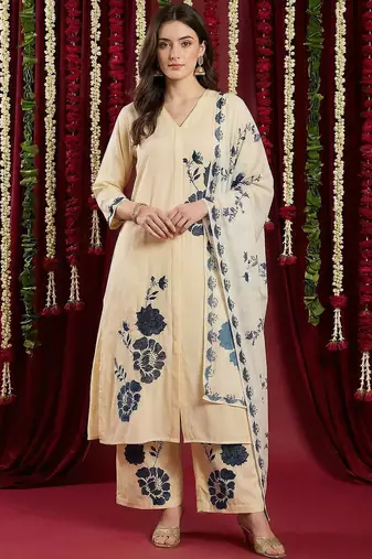 Women Floral Printed Regular Kurta with Palazzos & With Dupatta