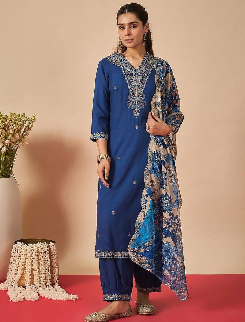 Women Ethnic Motifs Embroidered Regular Thread Work Kurta With Salwar & Dupatta