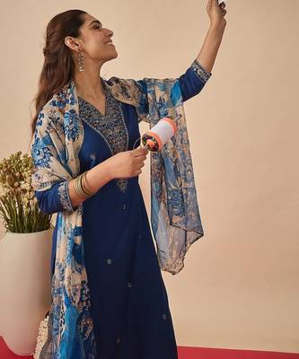 Women Ethnic Motifs Embroidered Regular Thread Work Kurta With Salwar & Dupatta 5