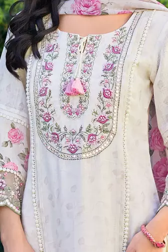 Women Floral Embroidered Regular Thread Work Linen Kurta with Trousers & With Dupatta