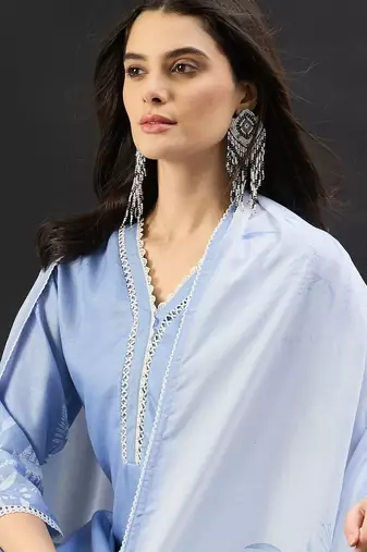 Women Printed Regular Linen Kurta with Trousers & With Dupatta
