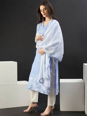 Women Printed Regular Linen Kurta with Trousers & With Dupatta 3
