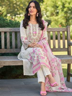 Floral Printed Round Neck Thread Work Linen Kurta With Trousers & Dupatta 2