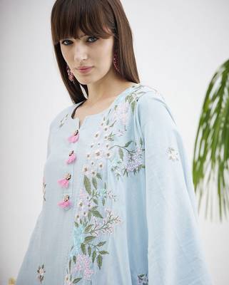 Floral Embroidered Thread Work Pure Cotton Kurta & Trousers With Dupatta 2