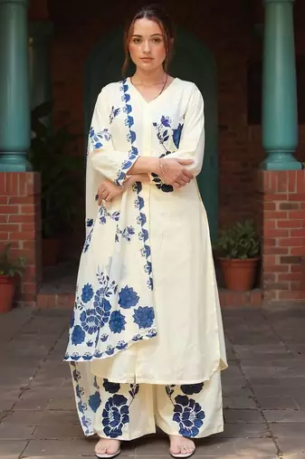 Women Floral Printed Regular Kurta with Palazzos & Dupatta Kurta Sets