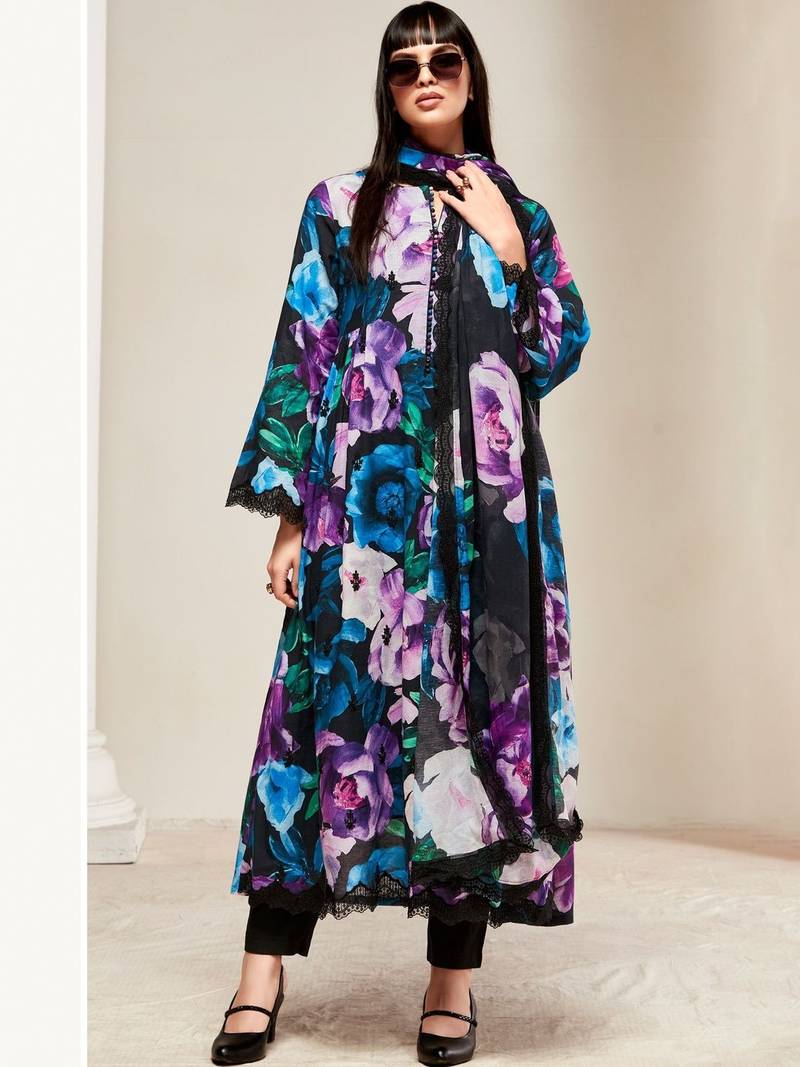 Women Floral Printed Regular Kurta with Trousers & With Dupatta