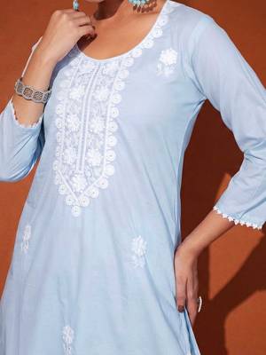Women's Gorgeous Thread Pure Cotton Fabric Straight Kurta Pant and Dupatta Set 2