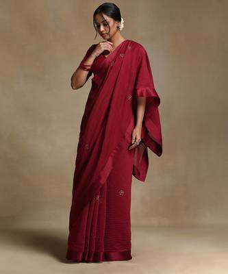 Crimson red hand embroidered chanderi saree set 1