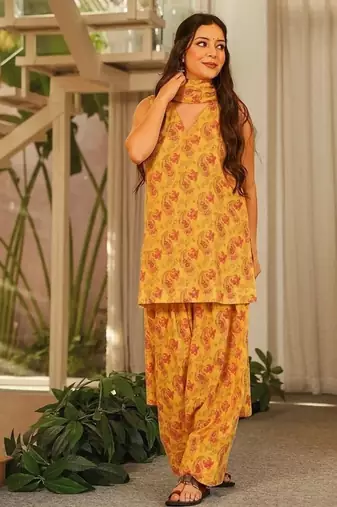 Floral printed pure cotton v neck kurta trouser & dupatta set