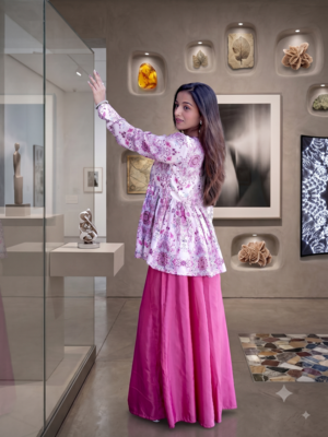 Dusty pink floral printed short kurti set with wide-leg flared palazzo 4