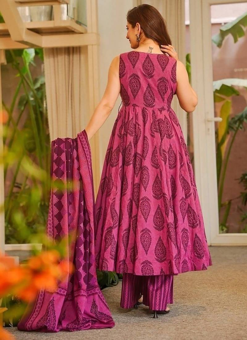 Floral printed muslin v neck magenta anarkali set