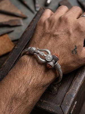 silver plated trishool design rudraksh rakhi bracelet with roli chawal chandan mishri 5