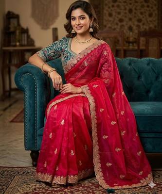 Magenta silk blend embroidered saree with sequins work 2