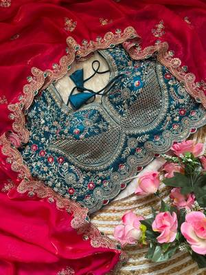 Magenta silk blend embroidered saree with sequins work 4