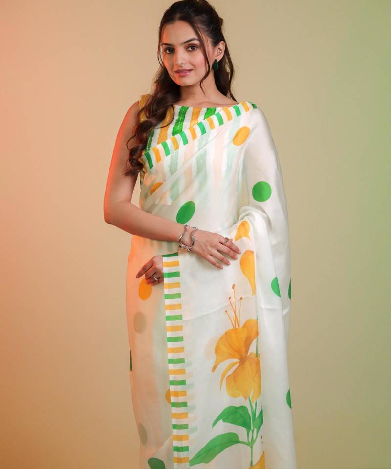 TIRCOLOR silk blend printed saree with abstract print