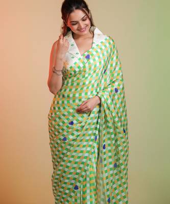 Multicolor silk blend printed saree with abstract print 2