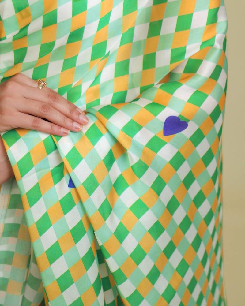 Multicolor silk blend printed saree with abstract print