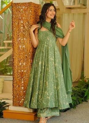 Floral printed muslin square neck green anarkali set 3