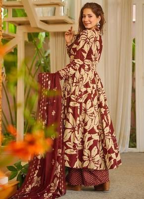 Floral printed muslin v neck maroon anarkali set 2