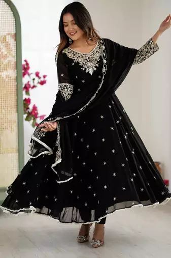 Black faux blooming anarkali gown set with dupatta