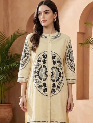 Women Embroidered Regular Thread Work Pure Cotton Kurta with Palazzos 4