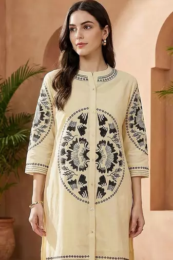 Women Embroidered Regular Thread Work Pure Cotton Kurta with Palazzos