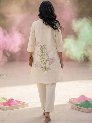 Women Floral Printed Regular Pure Cotton Kurta with Trousers 4