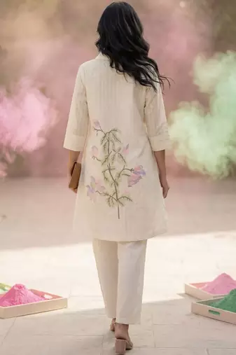Women Floral Printed Regular Pure Cotton Kurta with Trousers