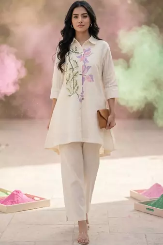 Women Floral Printed Regular Pure Cotton Kurta with Trousers