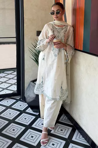 Off white satin rayon kurta farshi pajama set with cutwork dupatta
