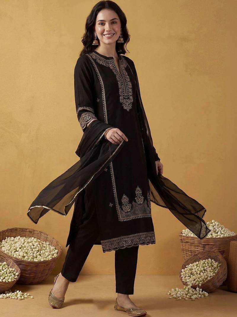 Women Ethnic Motifs Embroidered Regular Thread Work Kurta with Trousers & With Dupatta