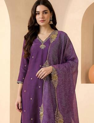 Women Ethnic Motifs Embroidered Regular Kurta with Trousers & With Dupatta 2