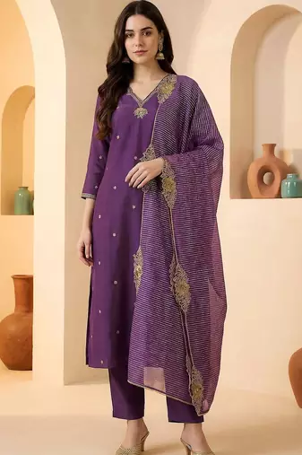 Women Ethnic Motifs Embroidered Regular Kurta with Trousers & With Dupatta