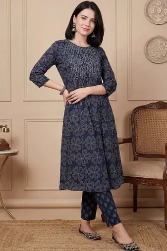 Women Ethnic Motifs Printed Regular Beads and Stones Pure Cotton Kurta with Trousers & With Dupatta