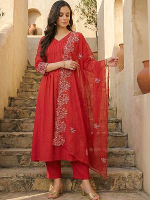 Women Ethnic Motifs Regular Thread Work Kurta with Trousers & With Dupatta 3