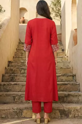Women Ethnic Motifs Regular Thread Work Kurta with Trousers & With Dupatta