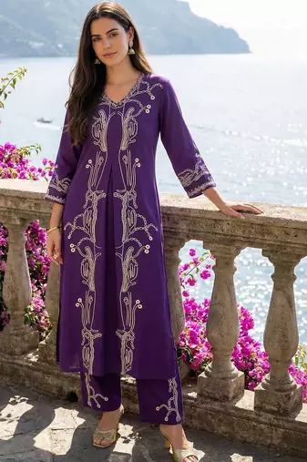 Women Printed Regular Beads and Stones Kurta with Palazzos