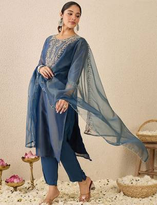 Ethnic Motifs Embroidered Thread Work Liva Straight Kurta With Trousers & Dupatta 3