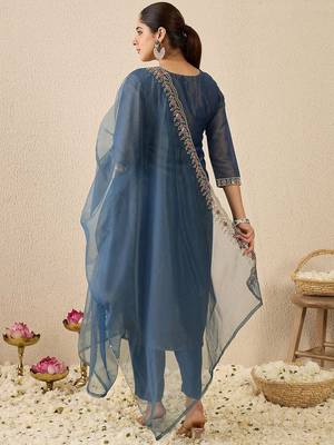 Ethnic Motifs Embroidered Thread Work Liva Straight Kurta With Trousers & Dupatta 4
