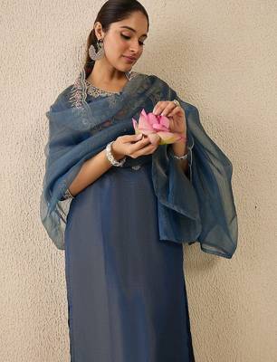 Ethnic Motifs Embroidered Thread Work Liva Straight Kurta With Trousers & Dupatta 6