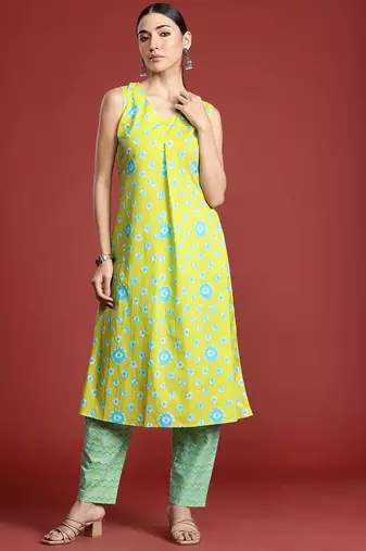 Bandhani Printed Pure Cotton Kurta with Trousers