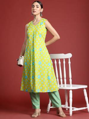 Bandhani Printed Pure Cotton Kurta with Trousers 7