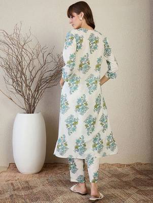 Floral Printed V Neck A Line Pleated Pure Cotton Kurta With Trousers 5