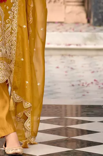 Women Ethnic Motifs Embroidered Regular Thread Work Kurta With Trousers & Dupatta