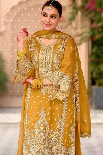 Women Ethnic Motifs Embroidered Regular Thread Work Kurta With Trousers & Dupatta