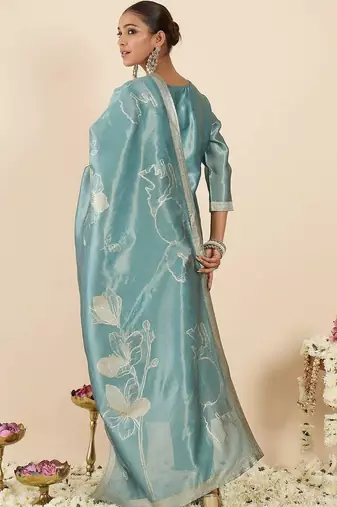 Women Ethnic Motifs Regular Kurta with Trousers & With Dupatta