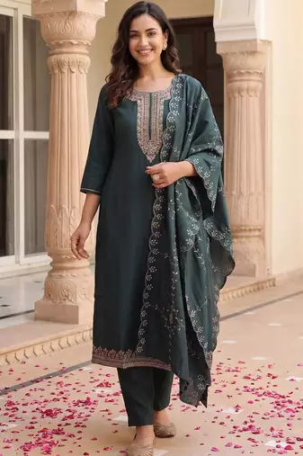 Women Ethnic Motifs Embroidered Regular Thread Work Kurta with Trousers & With Dupatta