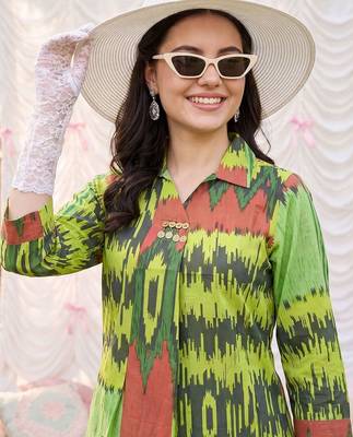 Women Printed Regular Pure Cotton Kurta with Trousers 2