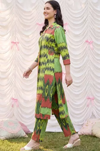 Women Printed Regular Pure Cotton Kurta with Trousers